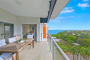 Zen Coastline Pool - Balcony Dining - Seaview