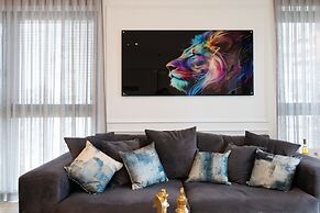 3 BR SeaFront APT Prestigious Tower