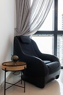 3 BR SeaFront APT Prestigious Tower