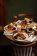 The George Inn