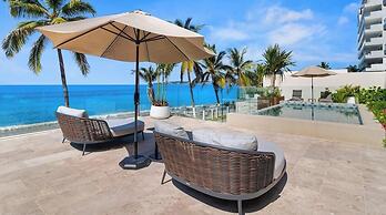 New Stylish 1 BR Condo - Ocean Views - Flex Room