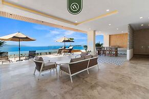 New Stylish 1 BR Condo - Ocean Views - Flex Room