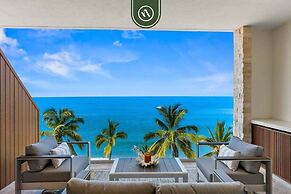New Stylish 1 BR Condo - Ocean Views - Flex Room