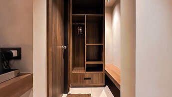 F HOTELS