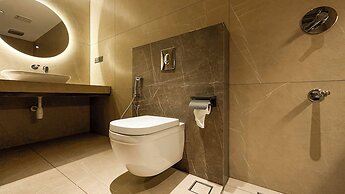 F HOTELS