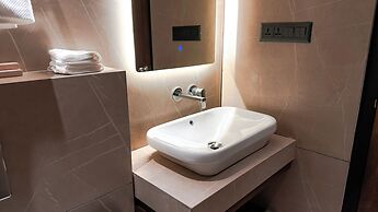 F HOTELS