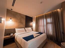 F HOTELS