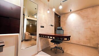 F HOTELS