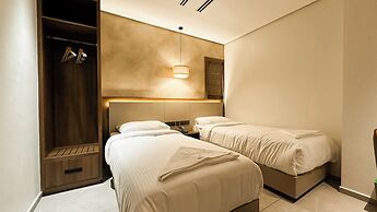F HOTELS