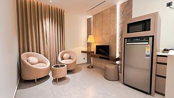 F HOTELS