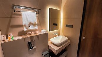 F HOTELS