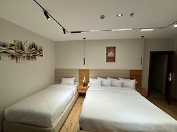 Palacio Pyramids Hotel