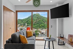 New 1 BR Condo - Rooftop Pool - Oceanview