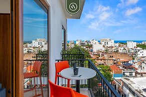 New 1 BR Condo - Rooftop Pool - Oceanview