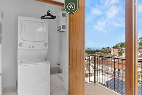 New 1 BR Condo - Rooftop Pool - Oceanview