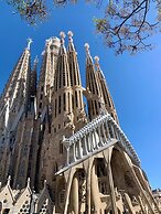 Basic Interior Apartment Sagrada Familia