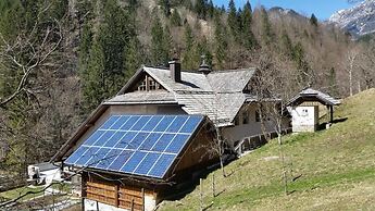 Apartmaji Pod macesnovo streho