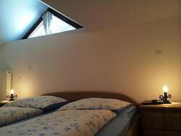 Apartmaji Pod macesnovo streho