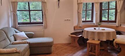 Apartmaji Pod macesnovo streho