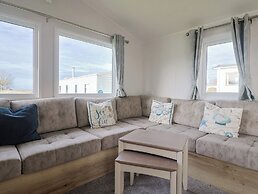 39 Greenlands, Littlesea Holiday Park
