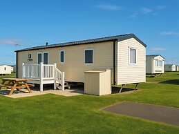 39 Greenlands, Littlesea Holiday Park