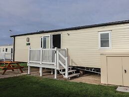 39 Greenlands, Littlesea Holiday Park