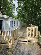145 Woodside View