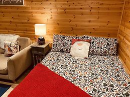 Sychnant Farm Retreat