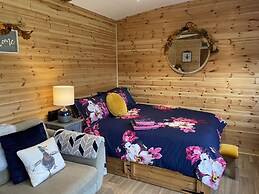 Sychnant Farm Retreat