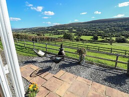 Sychnant Farm Retreat