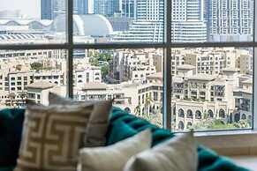 Lavish 3BR Besides Burj Khalifa and Fountain view