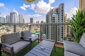 Lavish 3BR Besides Burj Khalifa and Fountain view