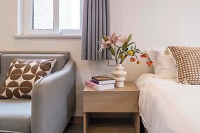 Book and Bed-QuYang Road