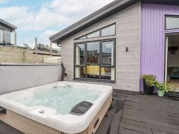 Minack Lodge