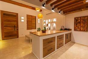 Casa Bali Castillo View Private Pool & R