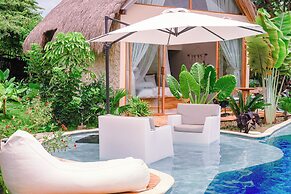 VelaNova Paradise - HotelRetreat