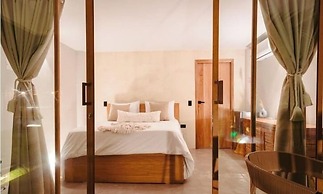 VelaNova Paradise - HotelRetreat