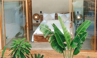 VelaNova Paradise - HotelRetreat