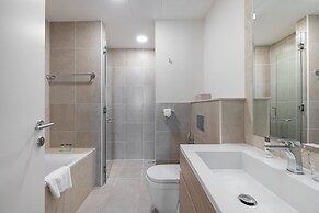 Jumeirah Golf Estates Sleeps 2 With Balcony Views