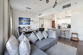 Jumeirah Golf Estates Sleeps 2 With Balcony Views