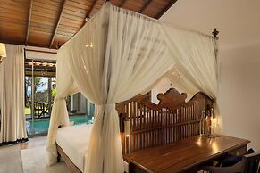 Oruva Beachside Villa