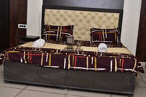 HOTEL RAJWADA RANIPUR
