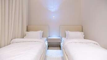 Super Luxury two Bedroom Al Narjis