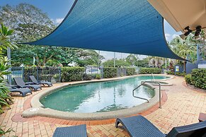 Tropical Comfort Pool and Esplanade View