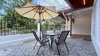 Valley 41 - 2 bdr Private Villa Near Phuket Town