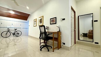 Valley 41 - 2 bdr Private Villa Near Phuket Town