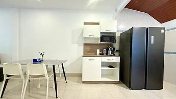 Valley 41 - 2 bdr Private Villa Near Phuket Town