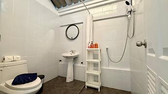 Valley 41 - 2 bdr Private Villa Near Phuket Town