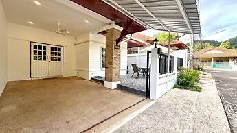 Valley 41 - 2 bdr Private Villa Near Phuket Town