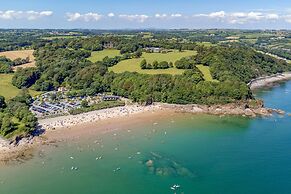 33 Beach Court - Direct Beach Access Sea Views